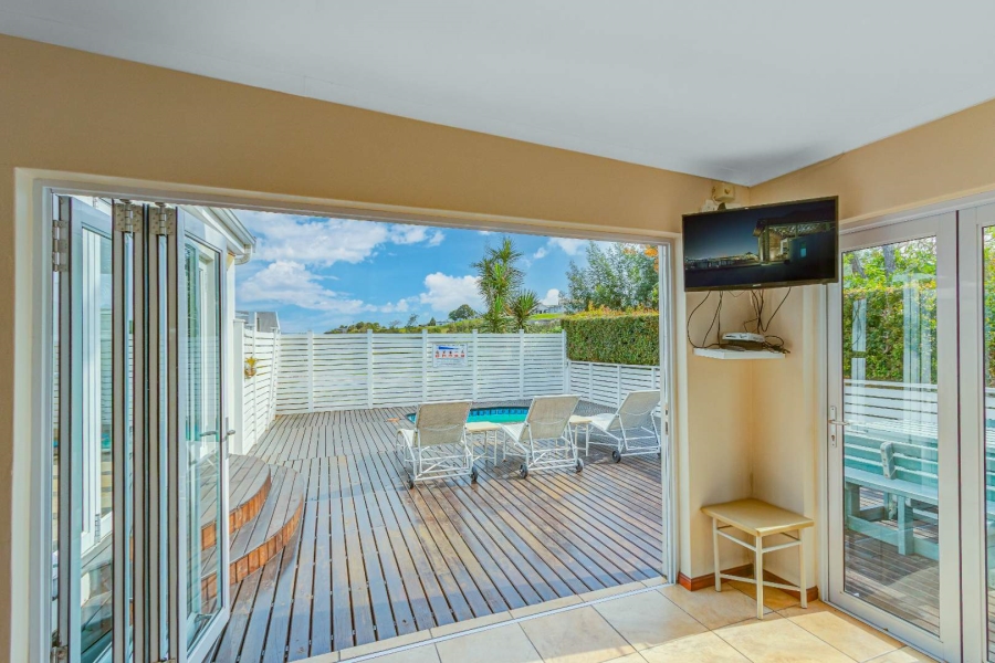 2 Bedroom Property for Sale in Knysna Central Western Cape